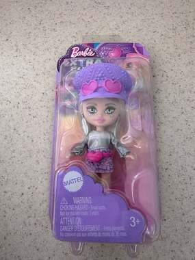 Barbie Extra Minis Doll HPN07